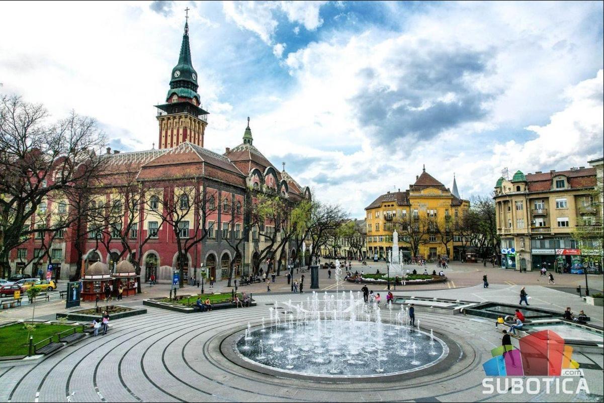 Rb Apartment 3 Lux Smart House Суботиця Екстер'єр фото